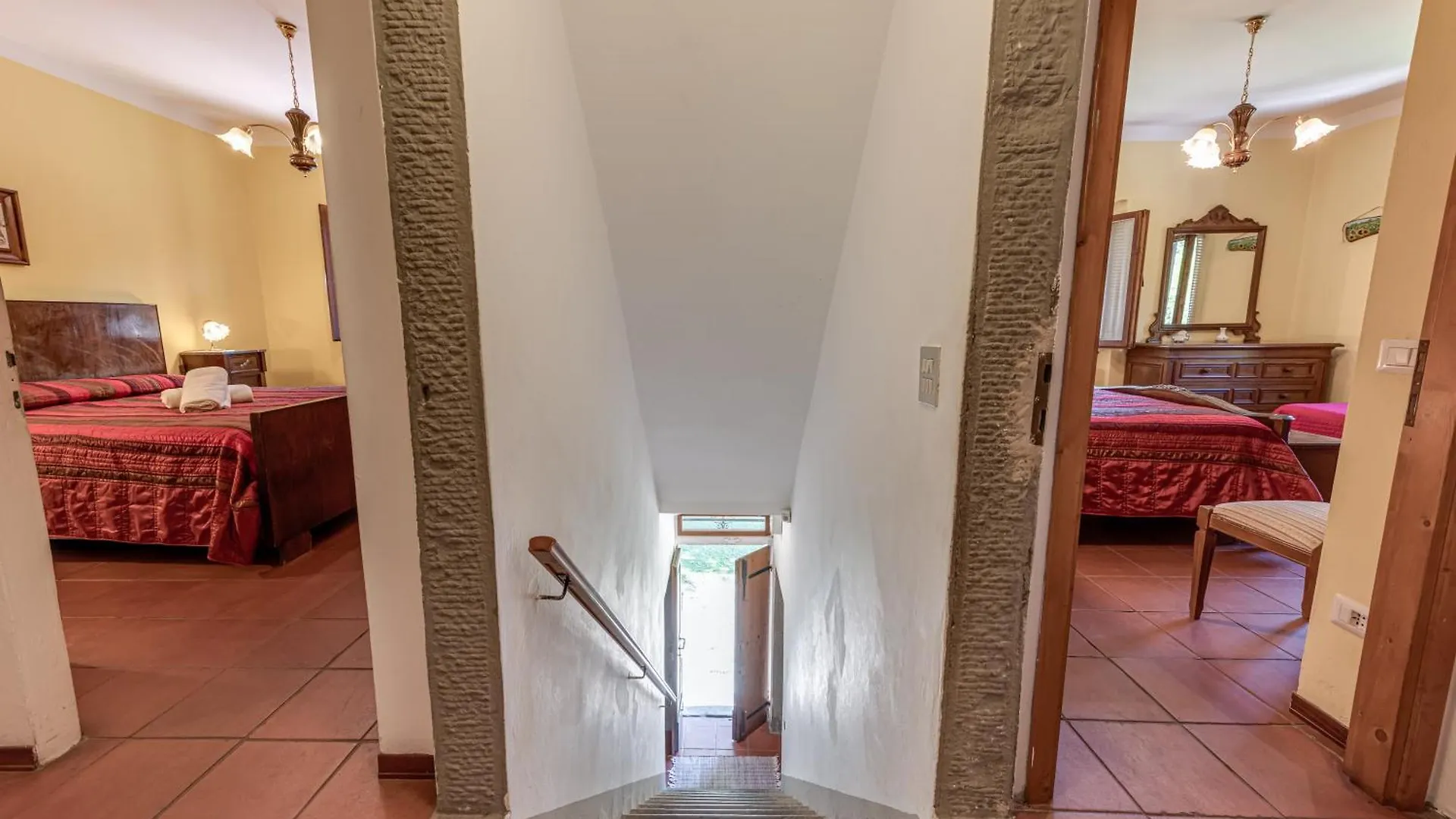 Вилла Cascina Gretaio Con Piscina Реджелло